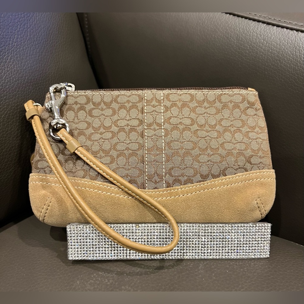 Coach Vintage Signature Canvas and Suede Wristlet‎